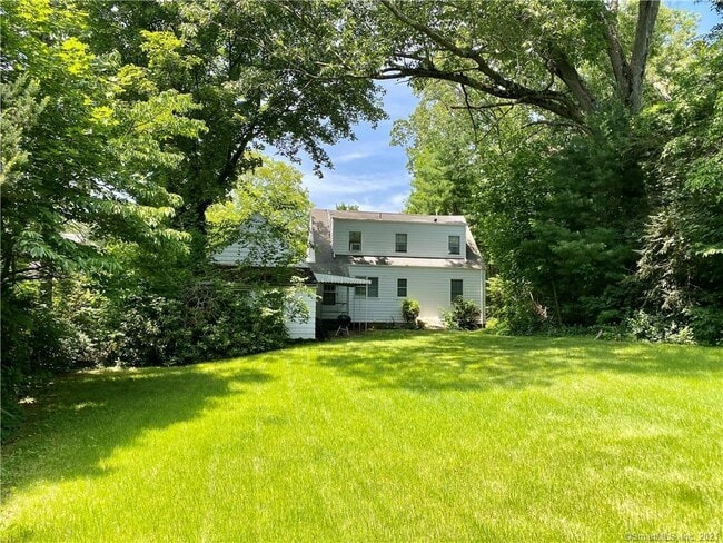 45 Delsole Rd in Hamden, CT - Foto de edificio - Building Photo