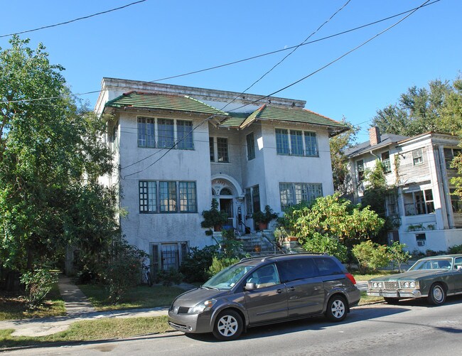 1310 St Andrew St in New Orleans, LA - Foto de edificio - Building Photo