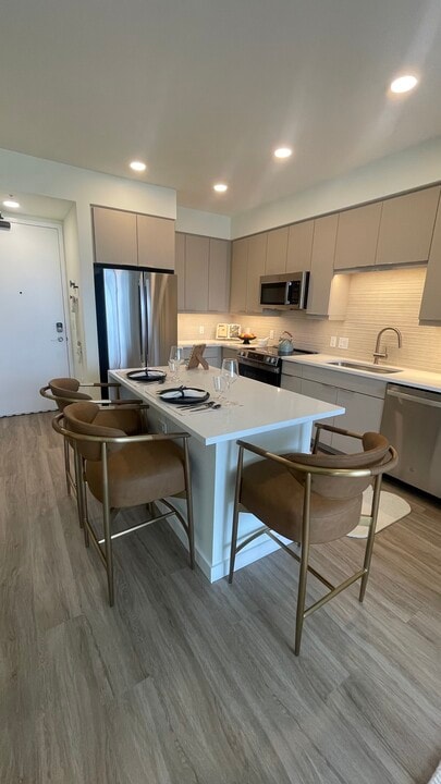 223 NE 27th St, Unit A12 in Miami, FL - Building Photo