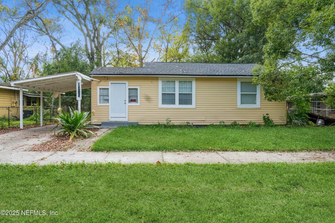 2970 W 15th St in Jacksonville, FL - Building Photo