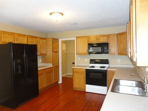 1830 Eastfork Drive in Brownsburg, IN - Building Photo - Building Photo