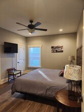 568 Toms Hill Dr, Unit Cozy Studio in Hendersonville, NC - Building Photo - Building Photo