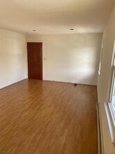 107 Madison Ave in Midland Park, NJ - Building Photo - Building Photo