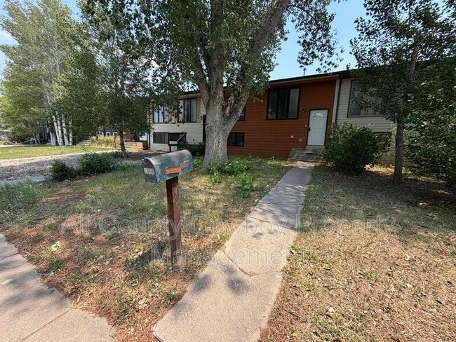 property at 1463 N 17th St