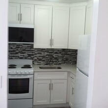 1274 River Rd, Unit 208 Undercliff Ave b8 in Edgewater, NJ - Building Photo - Building Photo