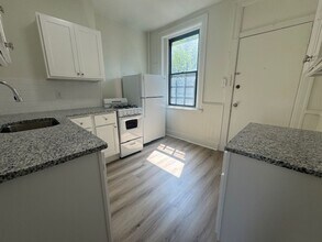 5106 Baum Blvd in Pittsburgh, PA - Building Photo - Building Photo