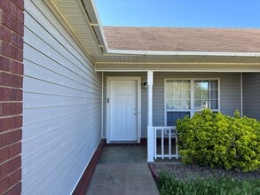 1707 Plumbark Dr in Greenwood, AR - Building Photo - Building Photo
