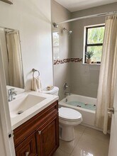 5426 SW 25th Ave in Fort Lauderdale, FL - Building Photo - Building Photo