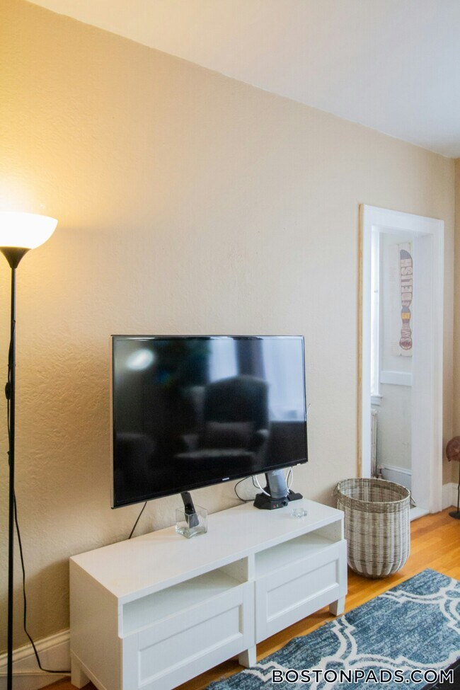 90 Kilsyth Rd in Boston, MA - Building Photo - Building Photo