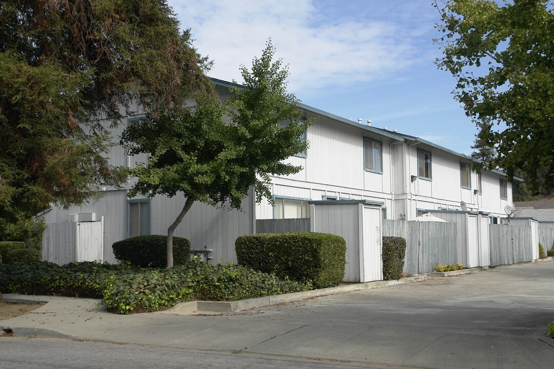 1125 Kimball Ave in Hayward, CA - Building Photo