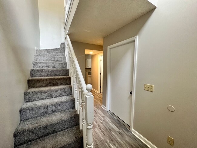 575 Heritage Ct in Auburn, AL - Building Photo - Building Photo