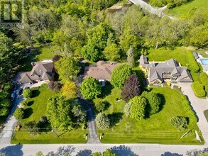 10158 Old Pine Crest Rd in Halton Hills, ON - Building Photo - Building Photo