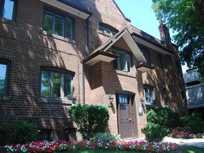 372 Davenport Rd in Toronto, ON - Building Photo - Building Photo