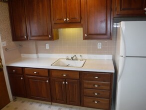 1545 Atlantic St NE in Warren, OH - Foto de edificio - Building Photo