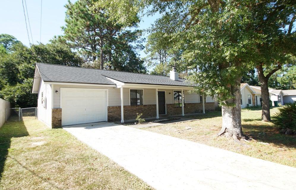 912 Nutmeg Ave in Niceville, FL - Building Photo