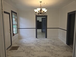 305 S Church St in Nacogdoches, TX - Building Photo - Building Photo