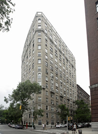 160 Riverside Dr in New York, NY - Foto de edificio - Building Photo