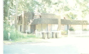 9710 52nd St W in Tacoma, WA - Building Photo