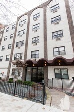 520 W Oakdale Ave, Unit 405 in Chicago, IL - Building Photo - Building Photo