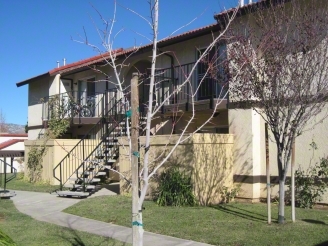 Sierra Vista Apartments in Tehachapi, CA - Building Photo