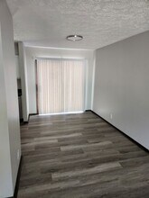 13715 Birchwood Ave in Omaha, NE - Building Photo - Building Photo