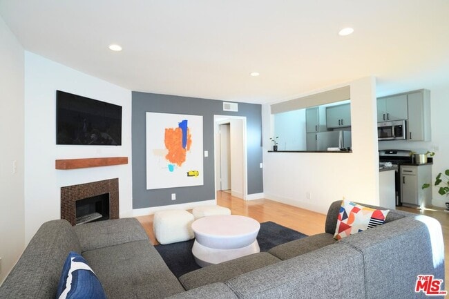 2016 Euclid St in Santa Monica, CA - Building Photo - Building Photo