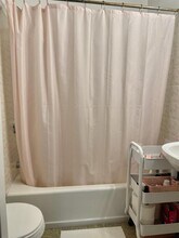 1079 Beacon St, Unit 4 in Brookline, MA - Foto de edificio - Building Photo