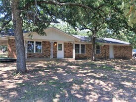 1516 Blackjack Rd W in Aubrey, TX - Building Photo