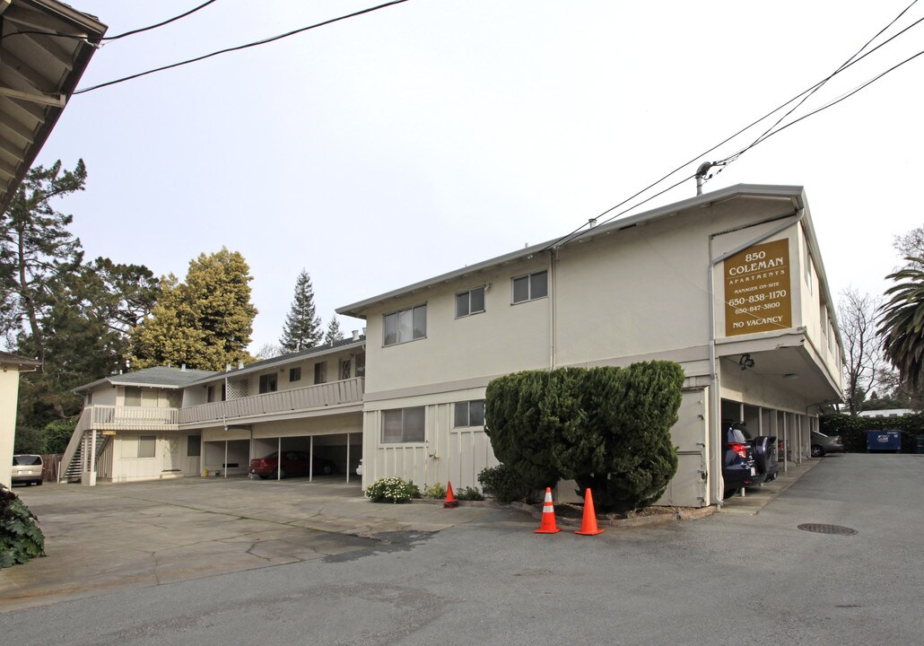 Coleman Apartments in Menlo Park, CA - Building Photo