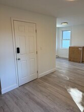 125 Sibley Ave, Unit C in Ardmore, PA - Building Photo - Building Photo