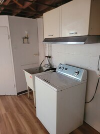 511 Queensgate Rd photo'