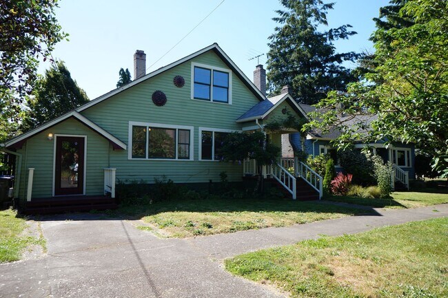 3235 NE 51st Ave in Portland, OR - Building Photo - Building Photo