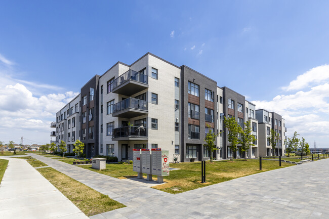 6300 De Chambery in Brossard, QC - Building Photo - Building Photo