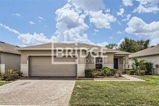 185 Hamlet Lp in Davenport, FL - Building Photo