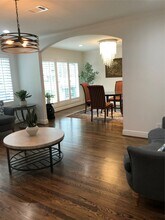 1346 Chantilly Ln in Houston, TX - Building Photo - Building Photo