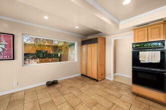 4781 Galendo St in Woodland Hills, CA - Foto de edificio - Building Photo