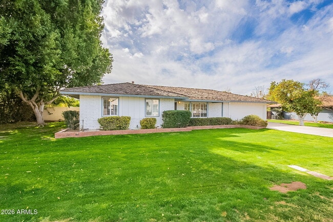 property at 5715 E Calle Del Paisano