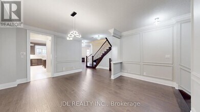 87 Bremner St in Whitby, ON - Building Photo - Building Photo