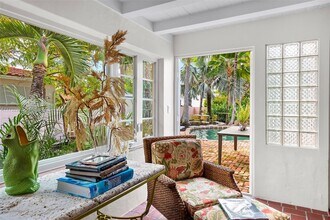 856 Tyler St in Hollywood, FL - Building Photo - Building Photo