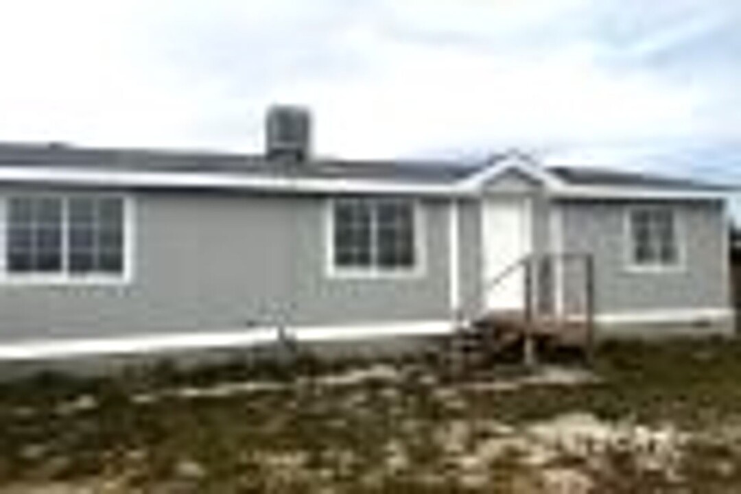 442 Tiffany Dr in Spring Creek, NV - Building Photo