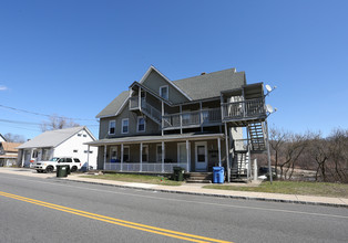 611-613 N Main St in Norwich, CT - Building Photo - Building Photo