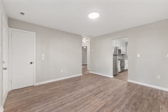 116 S Budding Ave in Virginia Beach, VA - Building Photo - Building Photo