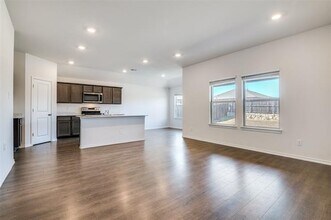 611 Chuck Wagon Dr in Royse City, TX - Building Photo - Building Photo