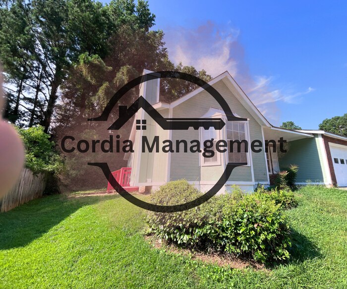 5541 Marbut Forest Way in Lithonia, GA - Building Photo