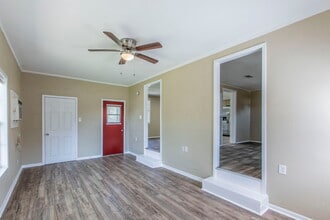 207 N Avenue U in Clifton, TX - Building Photo - Building Photo