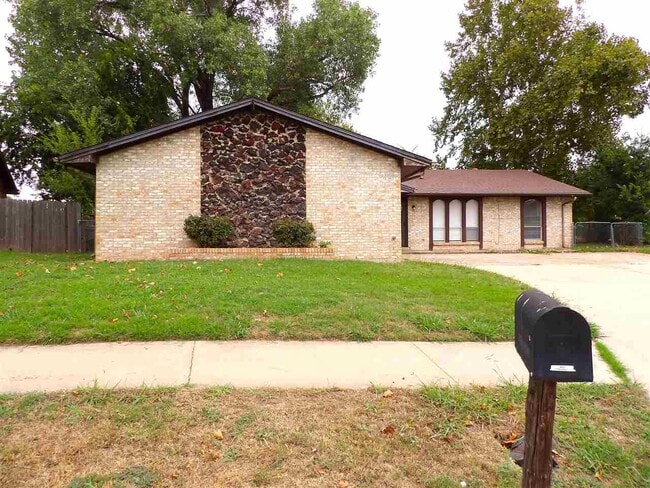 property at 4632 NE Dearborn Ave