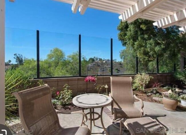 15993 Lofty Trail Dr in San Diego, CA - Building Photo - Building Photo