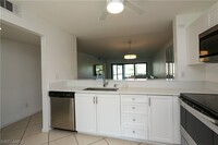 5754 Deauville Cir in Naples, FL - Building Photo - Building Photo