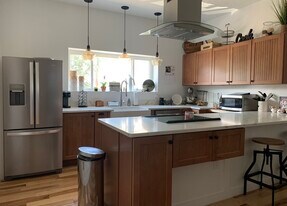 201 North Ave, Unit 2nd floor in Millvale, PA - Building Photo