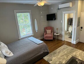 101 E Clay St-Unit -Apt C in Richmond, VA - Building Photo - Building Photo